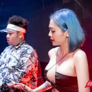 Nonstop - Bass Căng Đét Nghe Là Bay